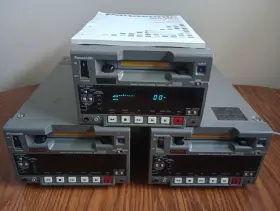 Aj-d250p Dvc Pro 3 Panasonic Digital Video Cassette Player/recorder Powers Up Aj-d250p Dvc Pro 3 Panasonic Digital Video Cassette Player/recorder Powers Up
