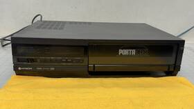Hitachi Vt-tu98a Portadeck Video System Tuner Only Powers On - Rest Untested