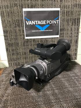Panasonic Ag-dvc7 Mini Dv Video Camera No Battery Pack