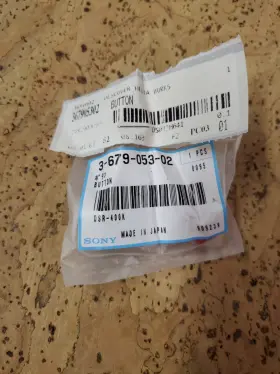 3-679-053-02 Sony Oem Button New Nos Part 1 Pc. Japan 3-679-053-02 Sony Oem Button New Nos Part 1 Pc. Japan