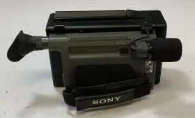 3-696-055-01 Sony Ccd-m8u/video 8 Video Camera Recorder Black Inch I1b
