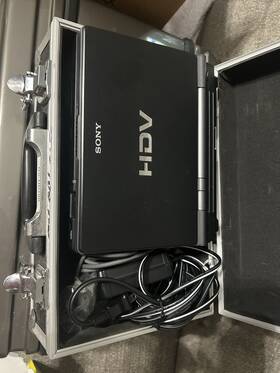 Sony Gvd700 Hd High Definition Video Recorder And Monitor. With Small Hard Case