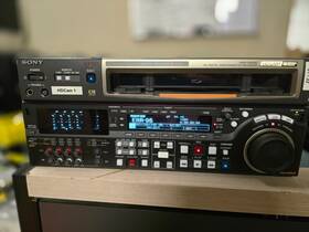 Sony Hdw-d2000 Hdcam Studio Vtr Vintage Broadcast Deck Powers On Err-96