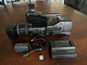 Nex-ea50u Sony In Perfect Working Condition Hd High Definition Video Camera