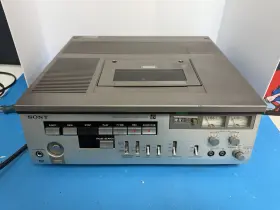Slo-323 Sony Betamax Video Cassette Recorder Beta - As-is Slo-323 Sony Betamax Video Cassette Recorder Beta - As-is