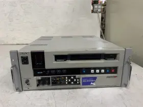 Uvm-1800 Sony Videocassette Recorder Uvm-1800 Sony Videocassette Recorder