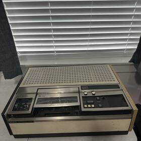 Sony Vp-2260 Videocassette Player U-matic Vintage Works